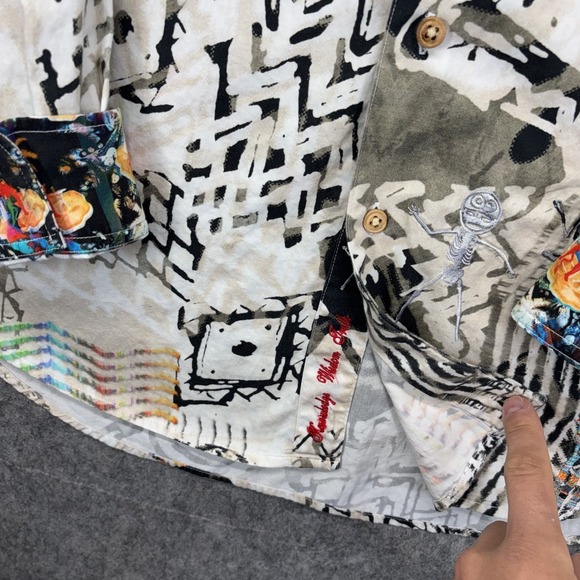 Robert Graham Shirt Men's Large Grass Skirt Surfing Devil Flip Cuff Abstract - Picture 5 of 11